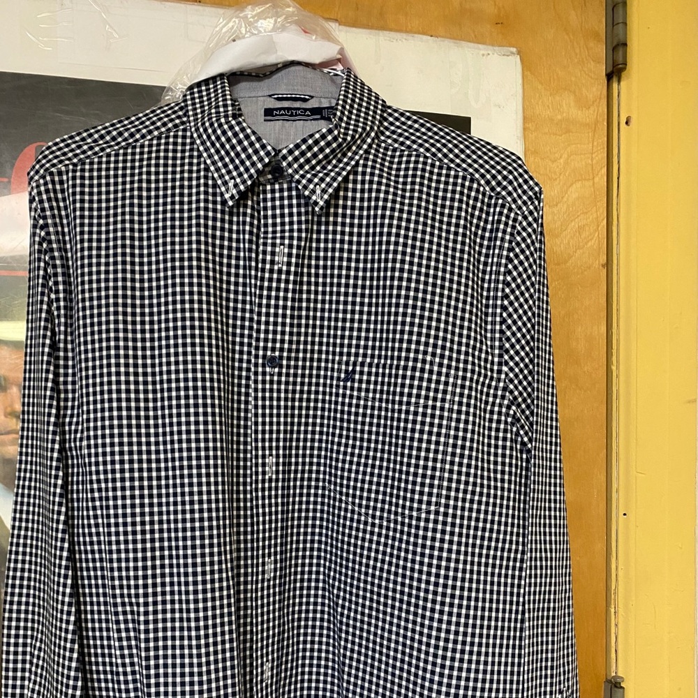 Men’s Button Down